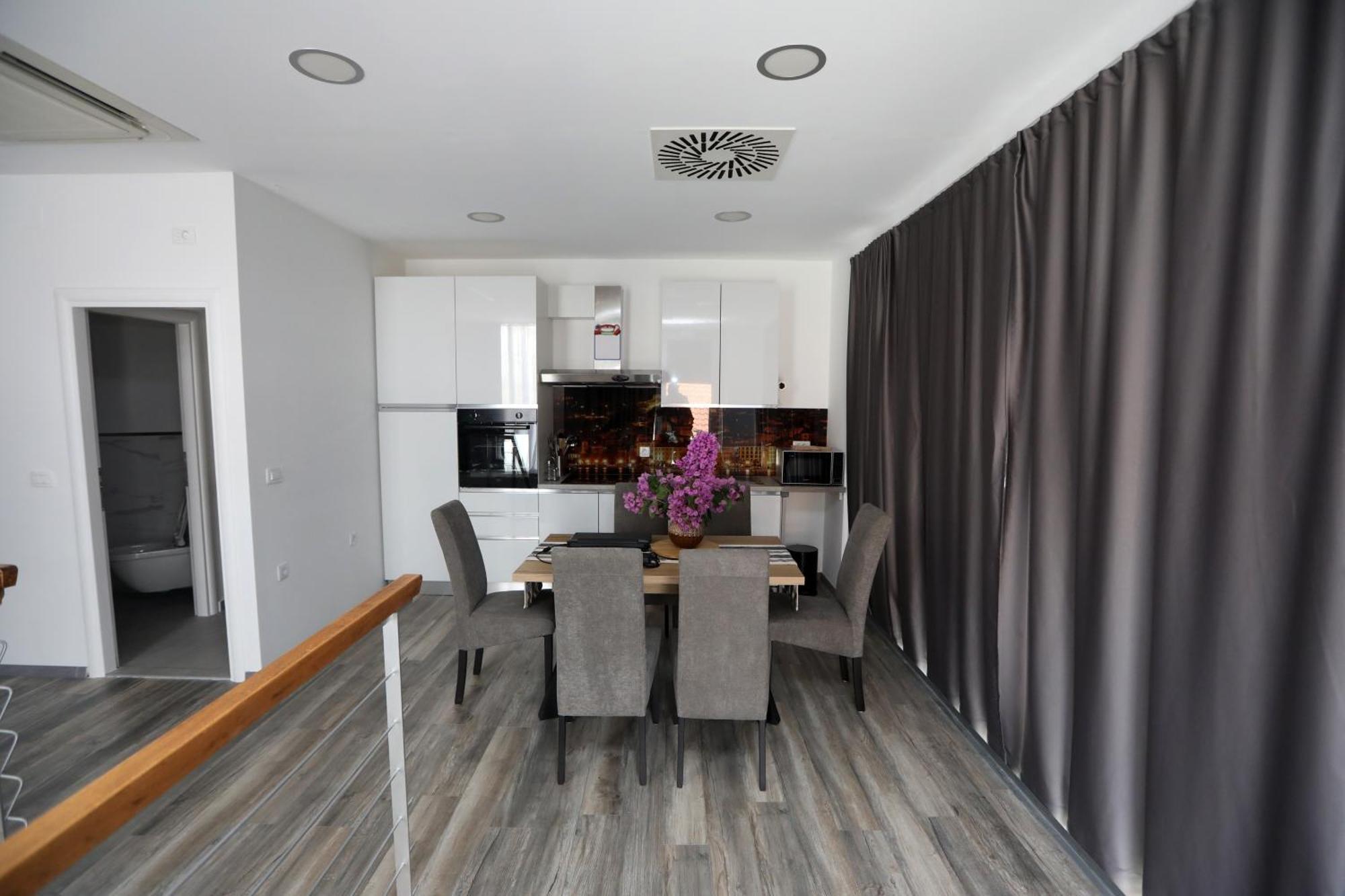 D R Apartments Sibenik Luaran gambar