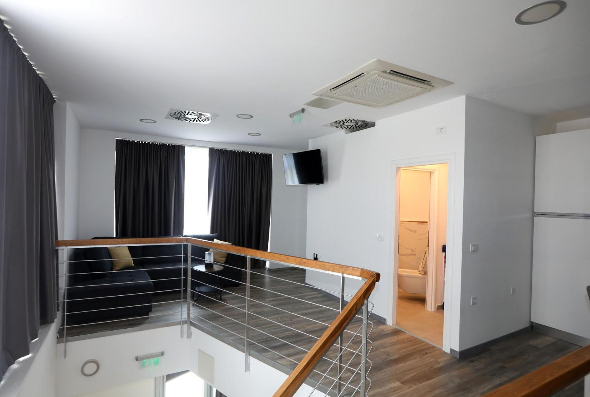 D R Apartments Sibenik Luaran gambar