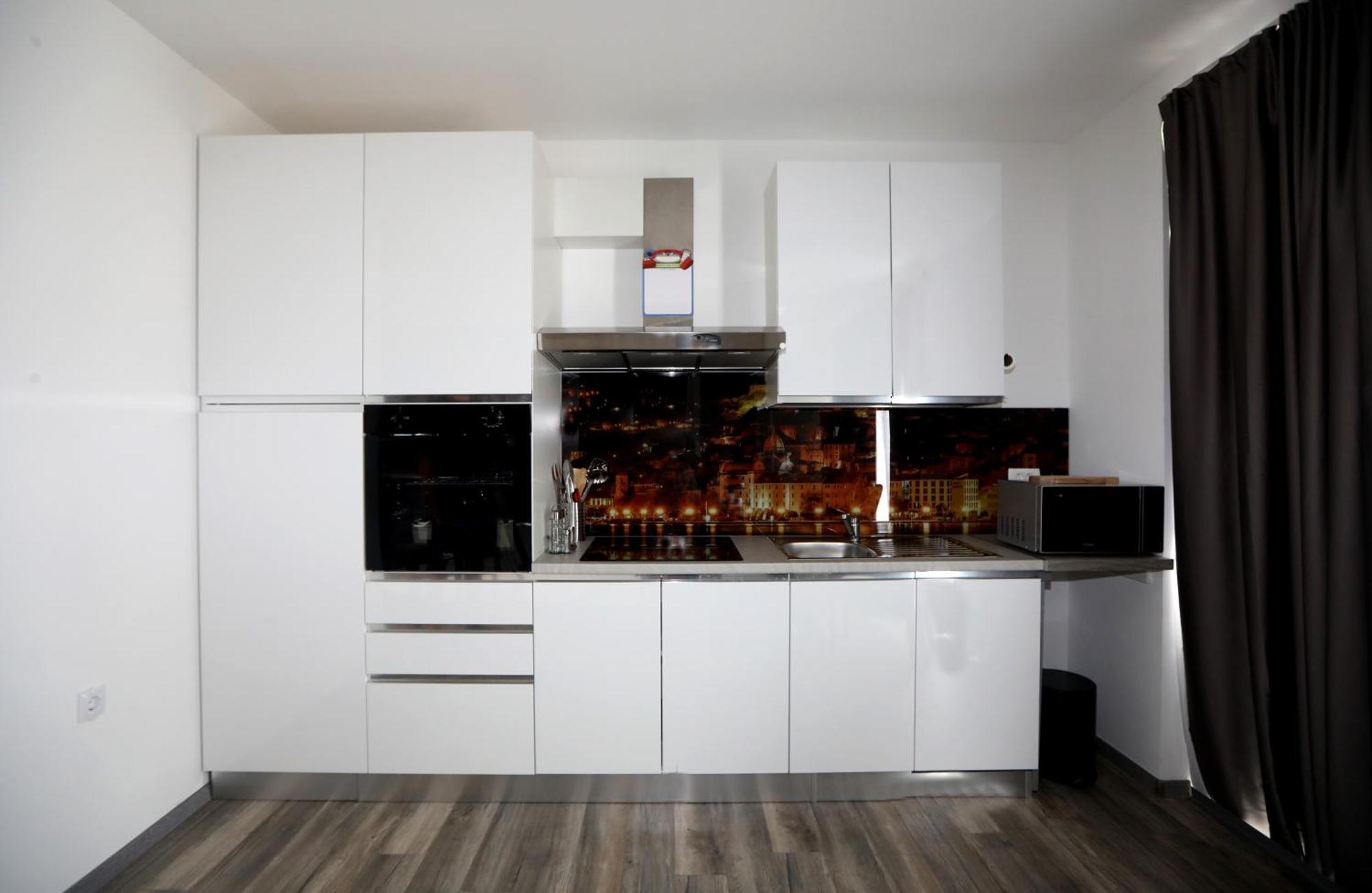 D R Apartments Sibenik Luaran gambar